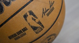 湖人队签下NBA总决赛球星马尔卡宁，携手冲击新赛季辉煌